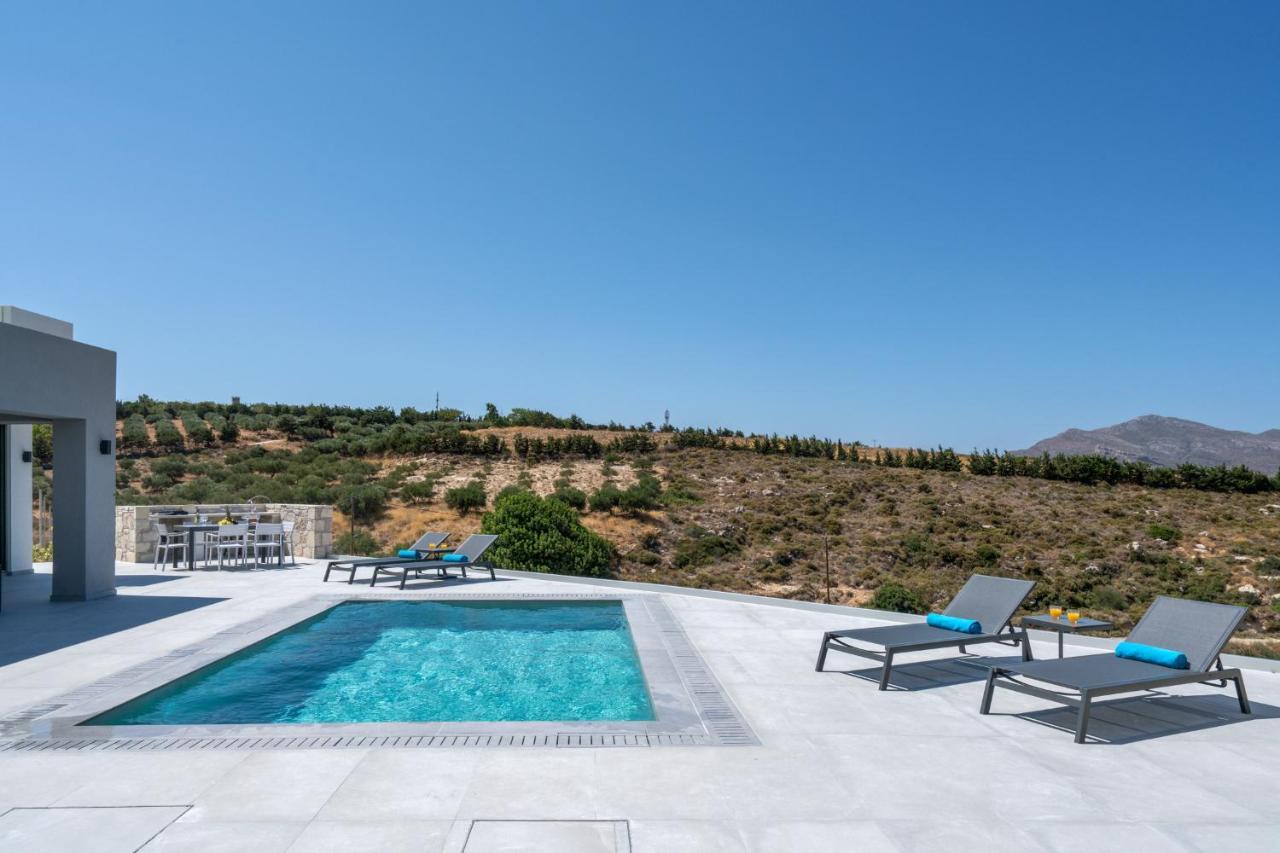 Luxurious Villa Cretan Aura With Private Heated Pool, Jacuzzi And Playroom Agios Ioannis  Kültér fotó